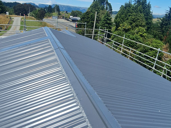Roof installation on residential house